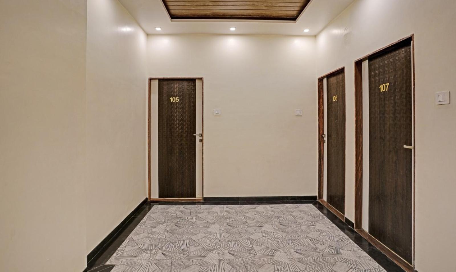 Glitz Hotels Golden Birds - Mahape, Navi Mumbai Exterior photo